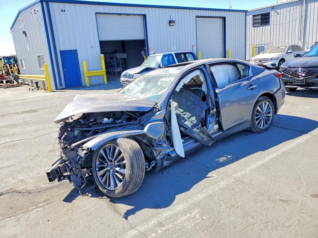 2018 INFINITI Q50