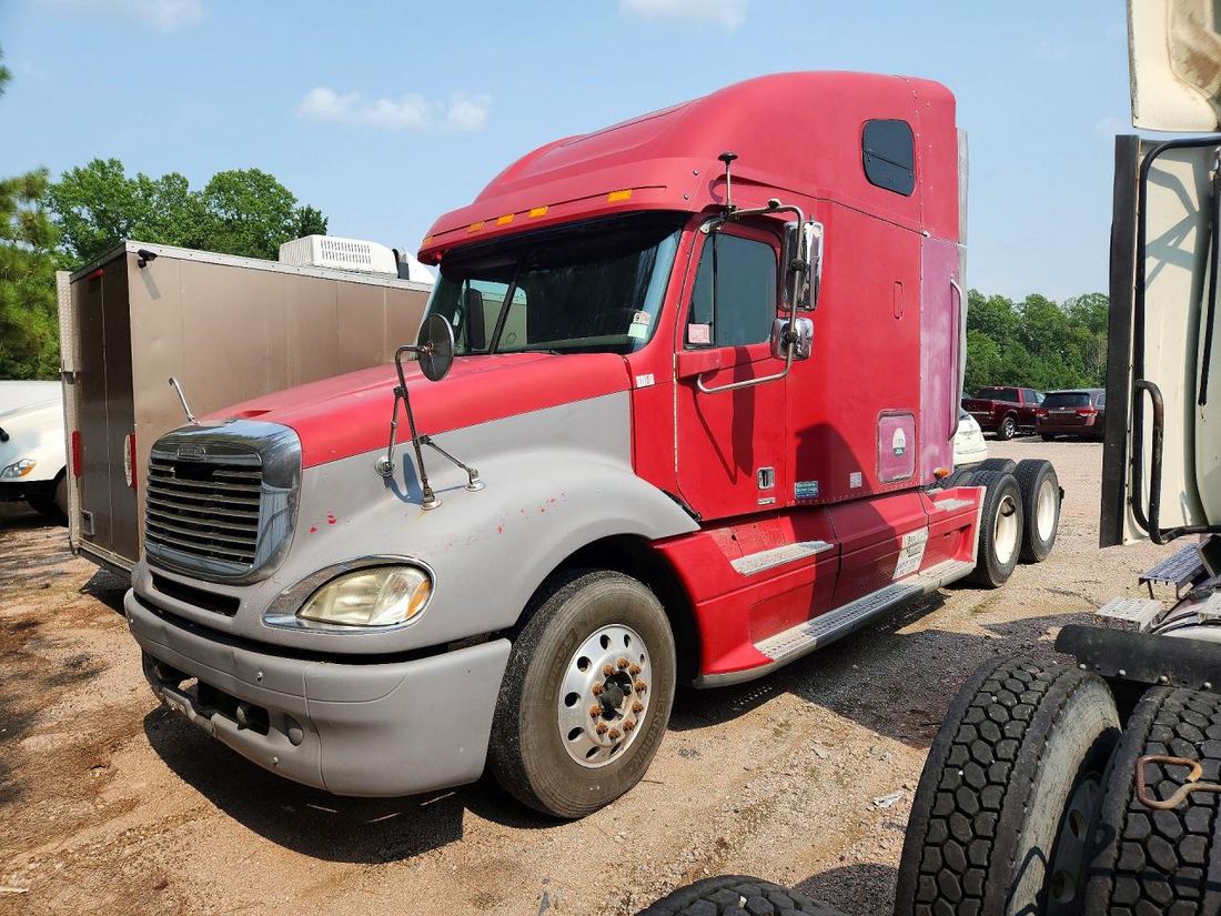 2004 FREIGHTLINER CONVENTIONAL
