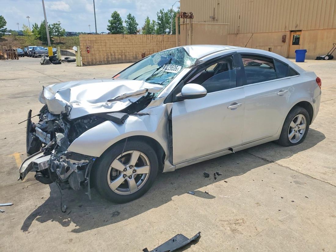2015 CHEVROLET CRUZE