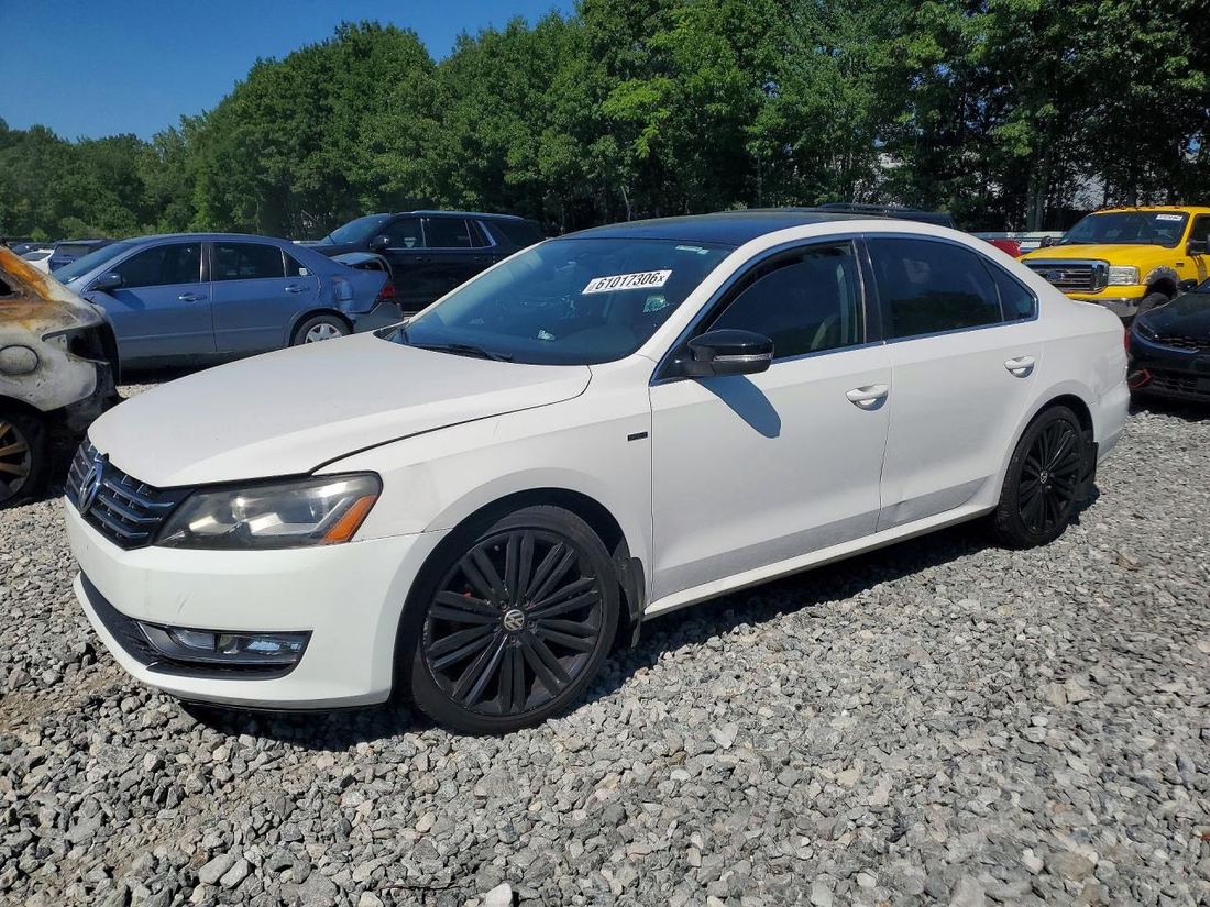 2015 VOLKSWAGEN PASSAT