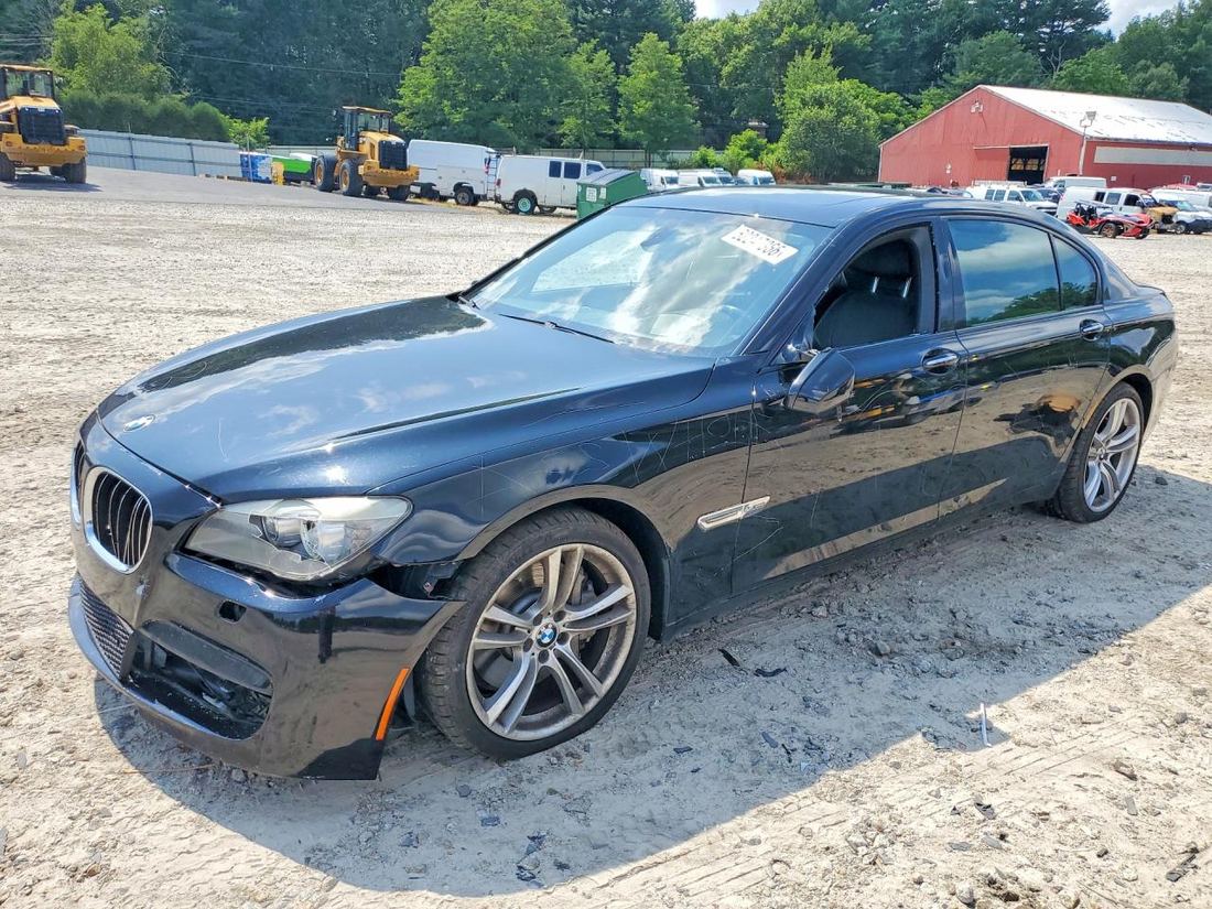 2012 BMW 750