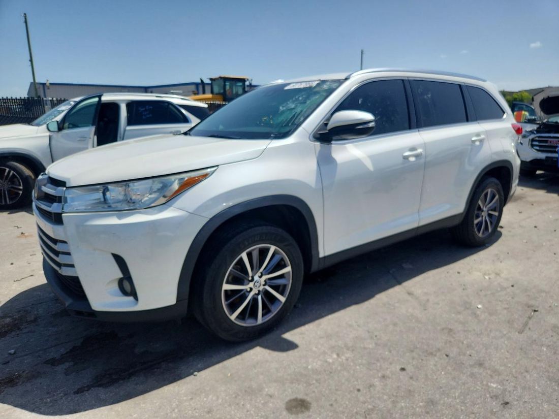 2019 TOYOTA HIGHLANDER