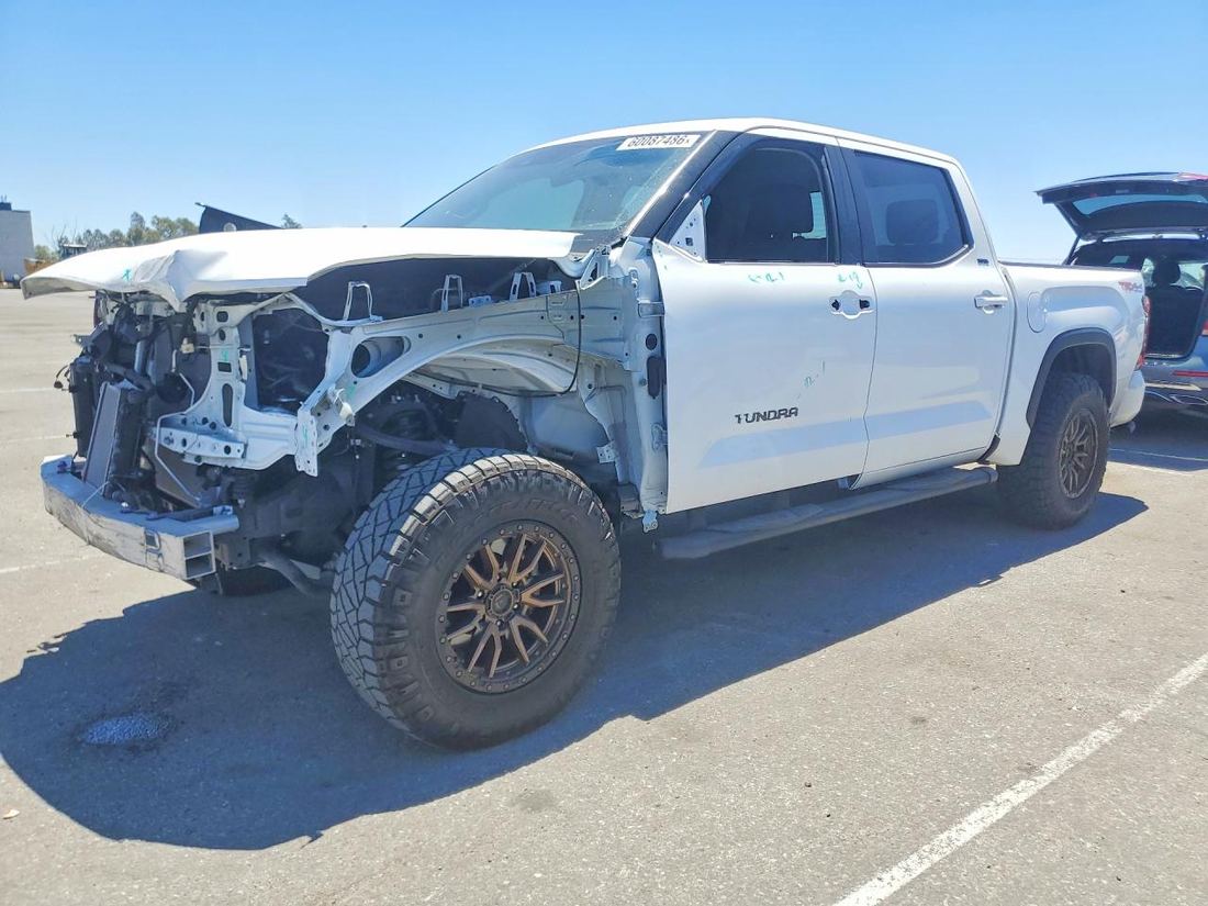 2023 TOYOTA TUNDRA