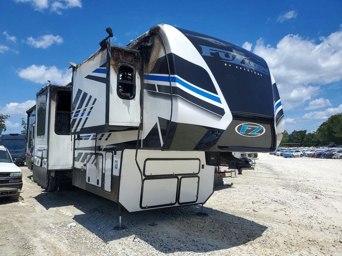 2023 FUZION RECREATIONAL VEHICLE (RV)