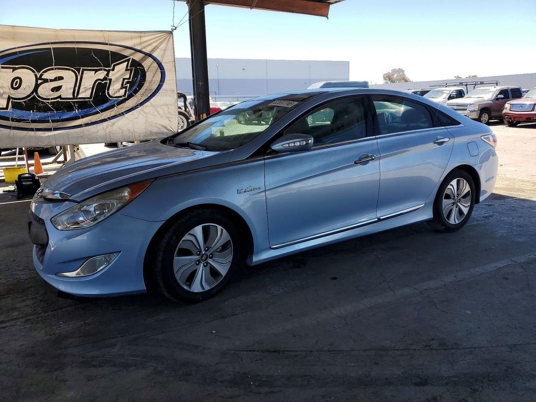 2013 HYUNDAI SONATA