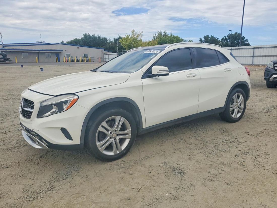 2017 MERCEDES-BENZ GLA