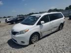 2011 TOYOTA SIENNA