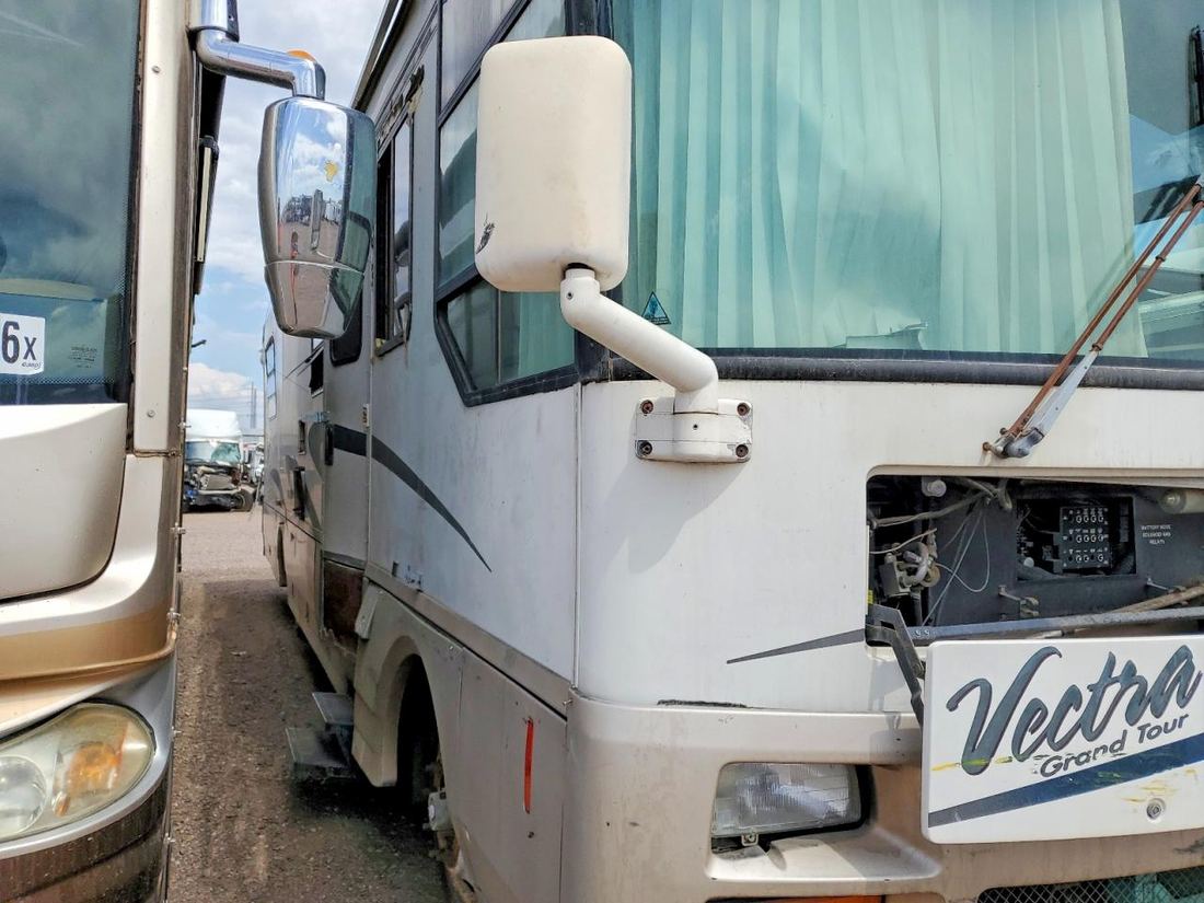 1996 WINNIBAGO RECREATIONAL VEHICLE (RV)