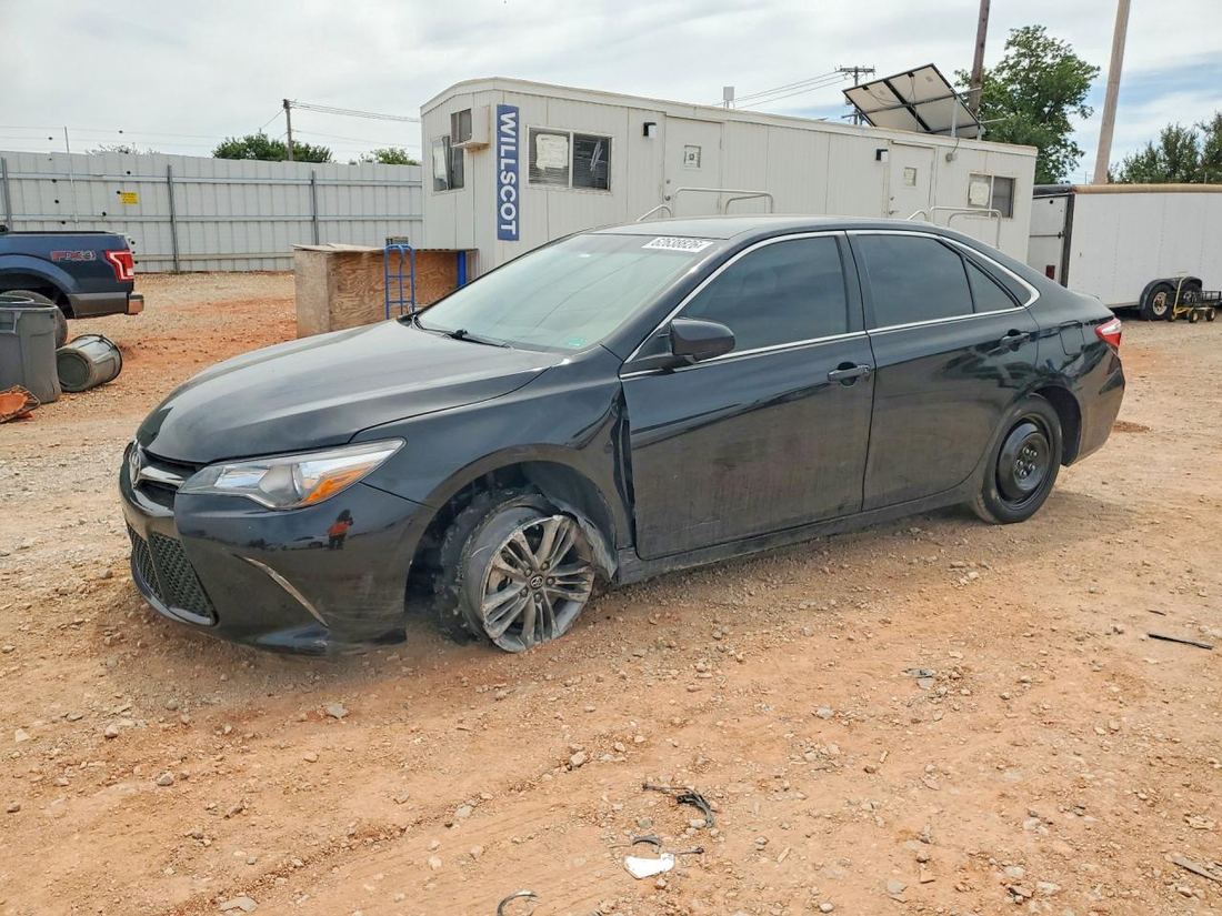 2017 TOYOTA CAMRY