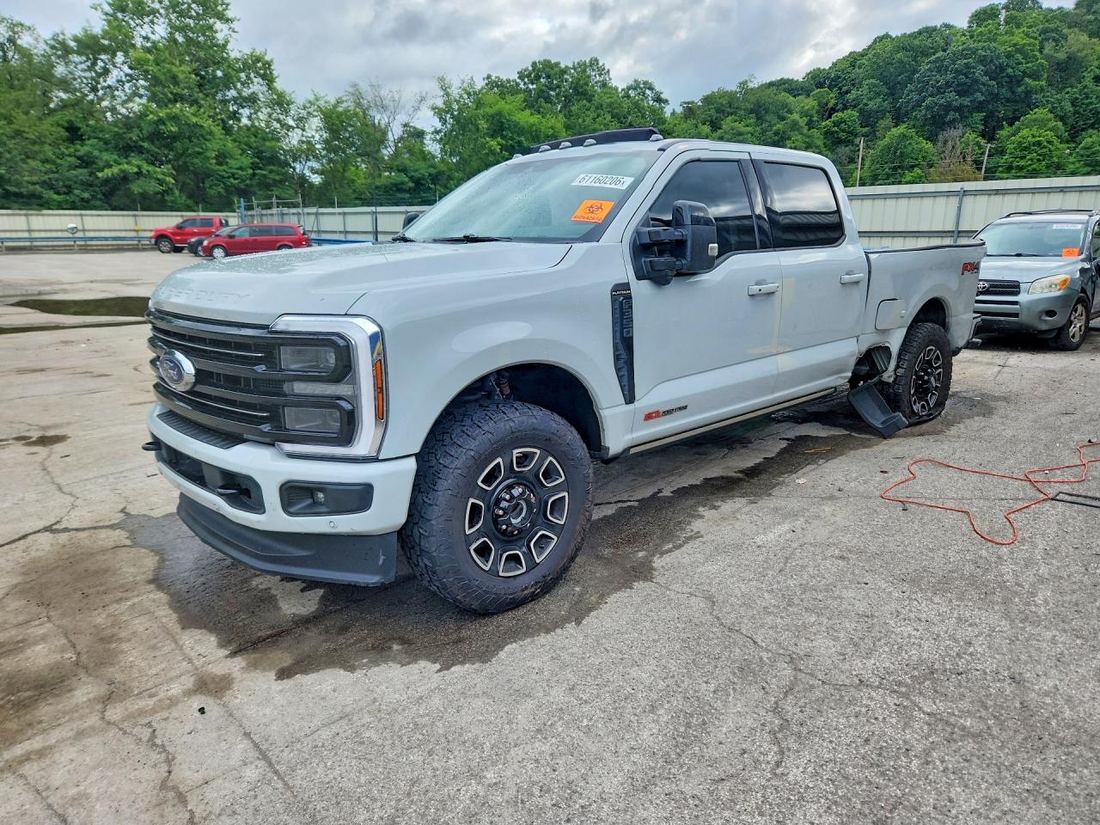 2025 FORD F350
