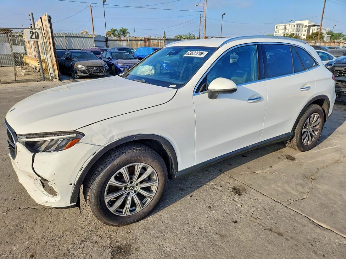 2025 MERCEDES-BENZ GLC