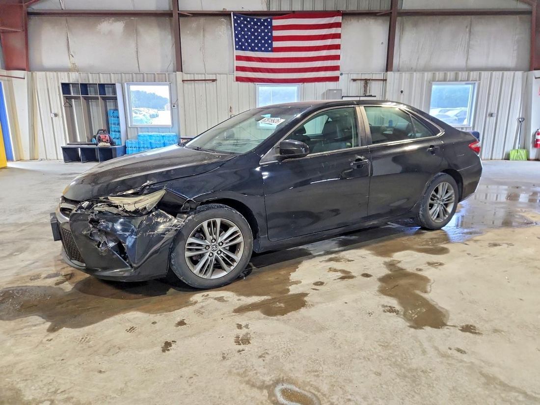 2015 TOYOTA CAMRY