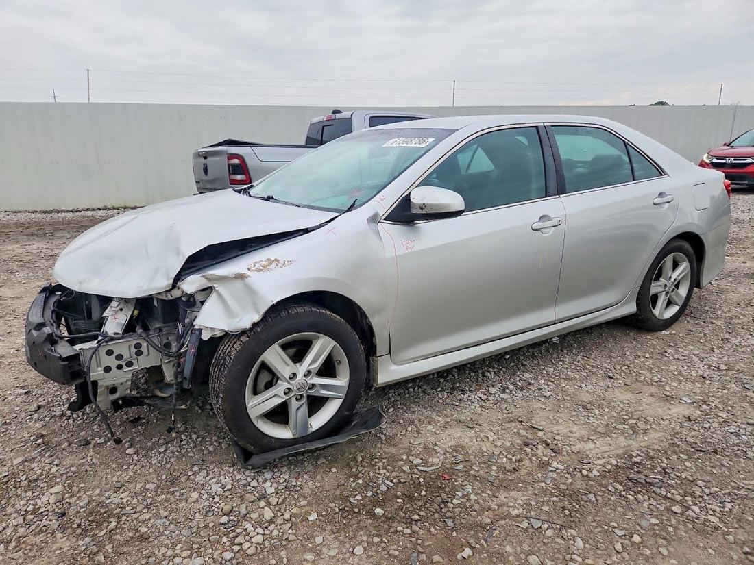 2013 TOYOTA CAMRY