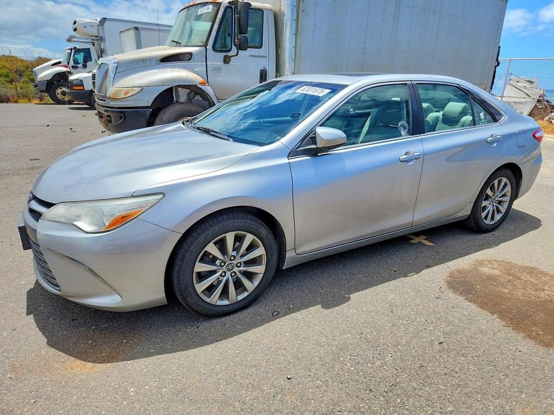 2015 TOYOTA CAMRY