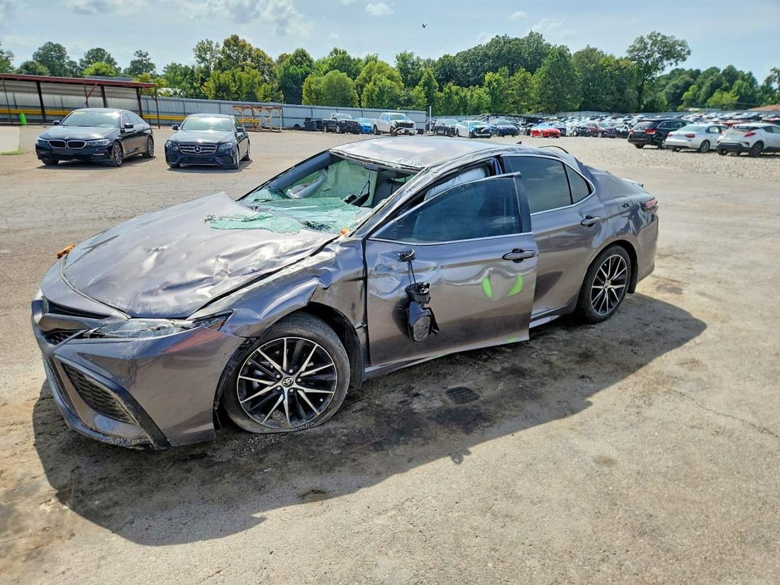 2024 TOYOTA CAMRY HYBRID