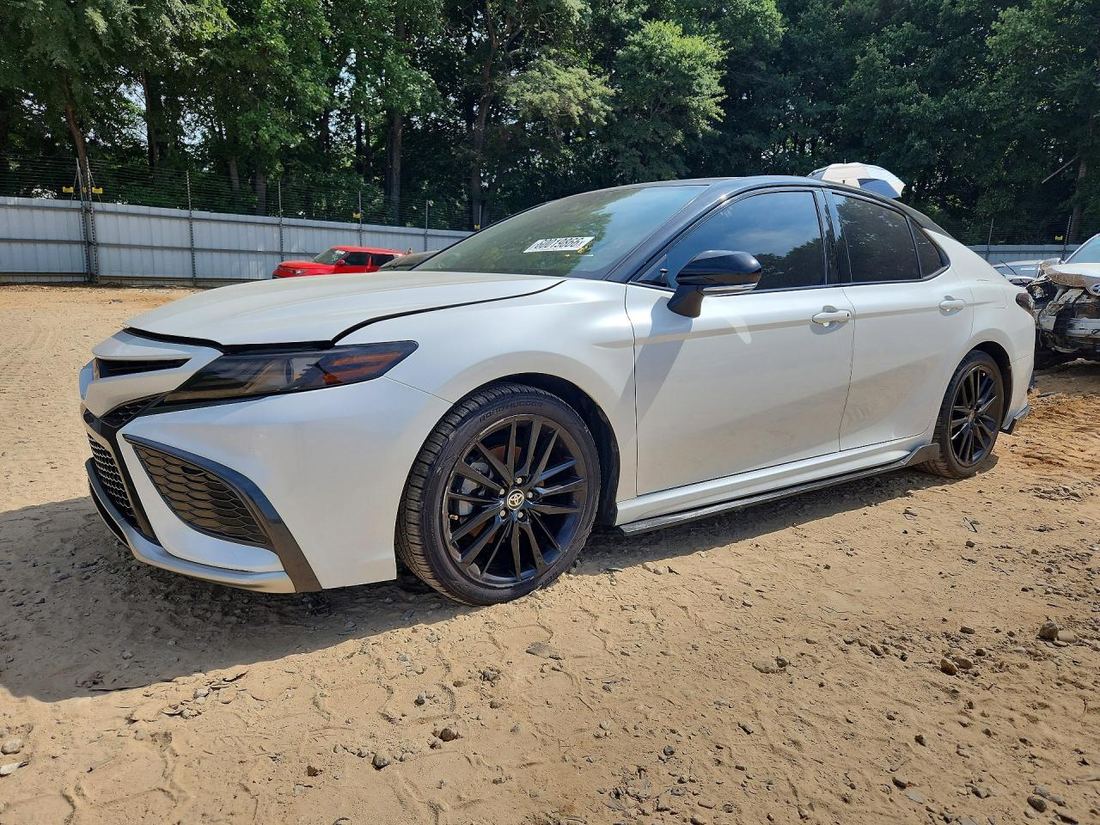 2021 TOYOTA CAMRY