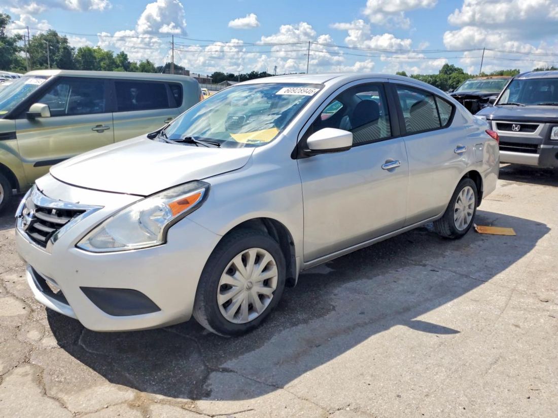 2015 NISSAN VERSA
