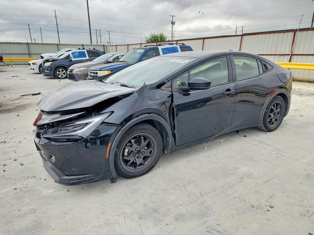 2024 TOYOTA PRIUS