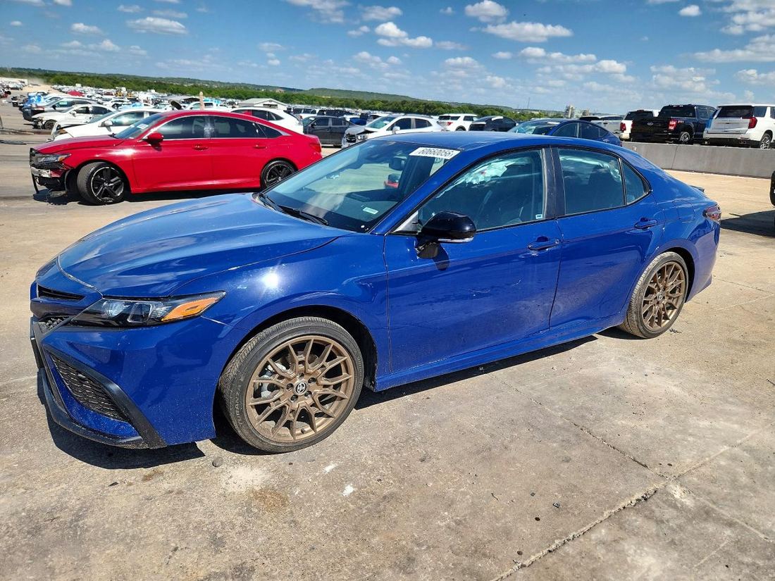 2024 TOYOTA CAMRY HYBRID