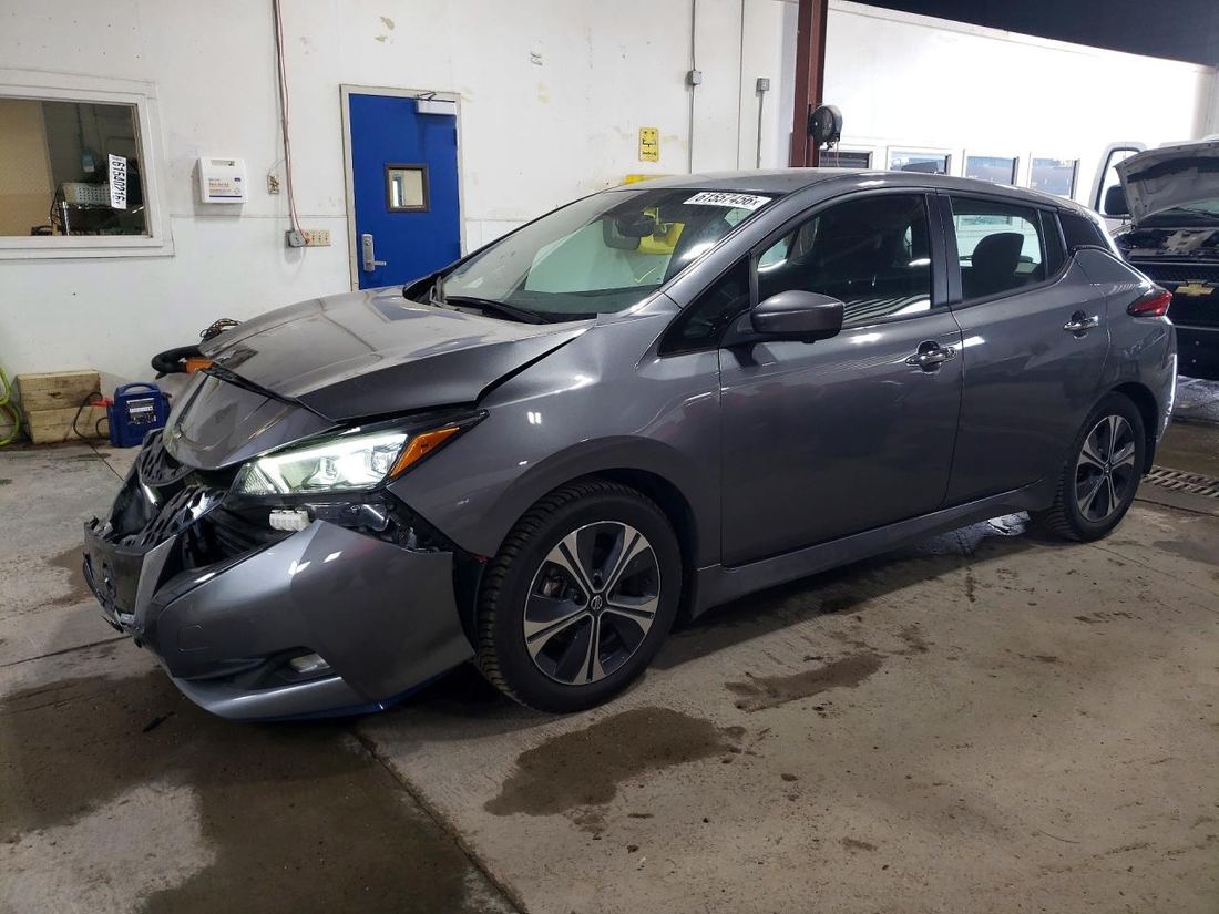 2022 NISSAN LEAF
