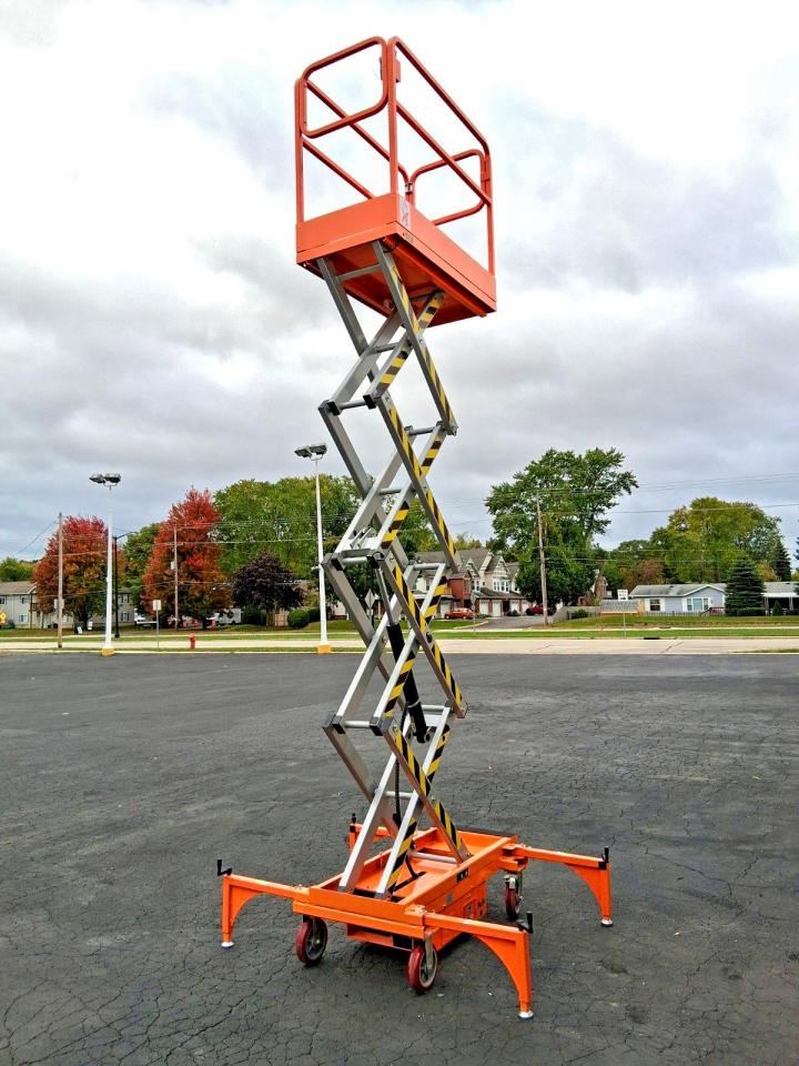 2020 OTHERS 2020 ELECTRIC SCISSOR LIFT MAN