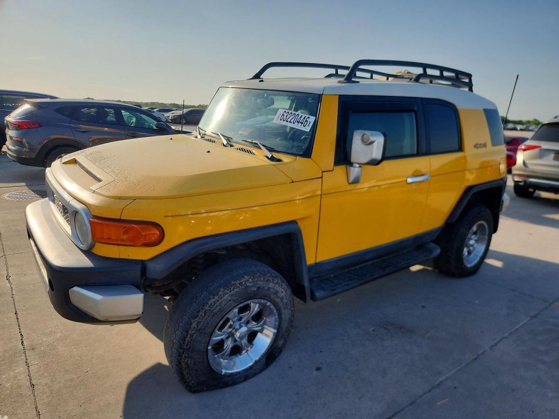 2008 TOYOTA FJ CRUISER