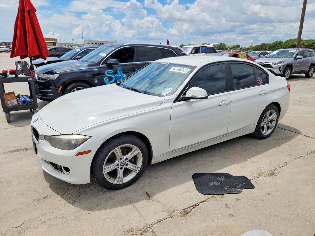 2015 BMW 320
