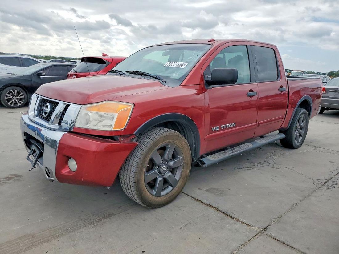 2015 NISSAN TITAN