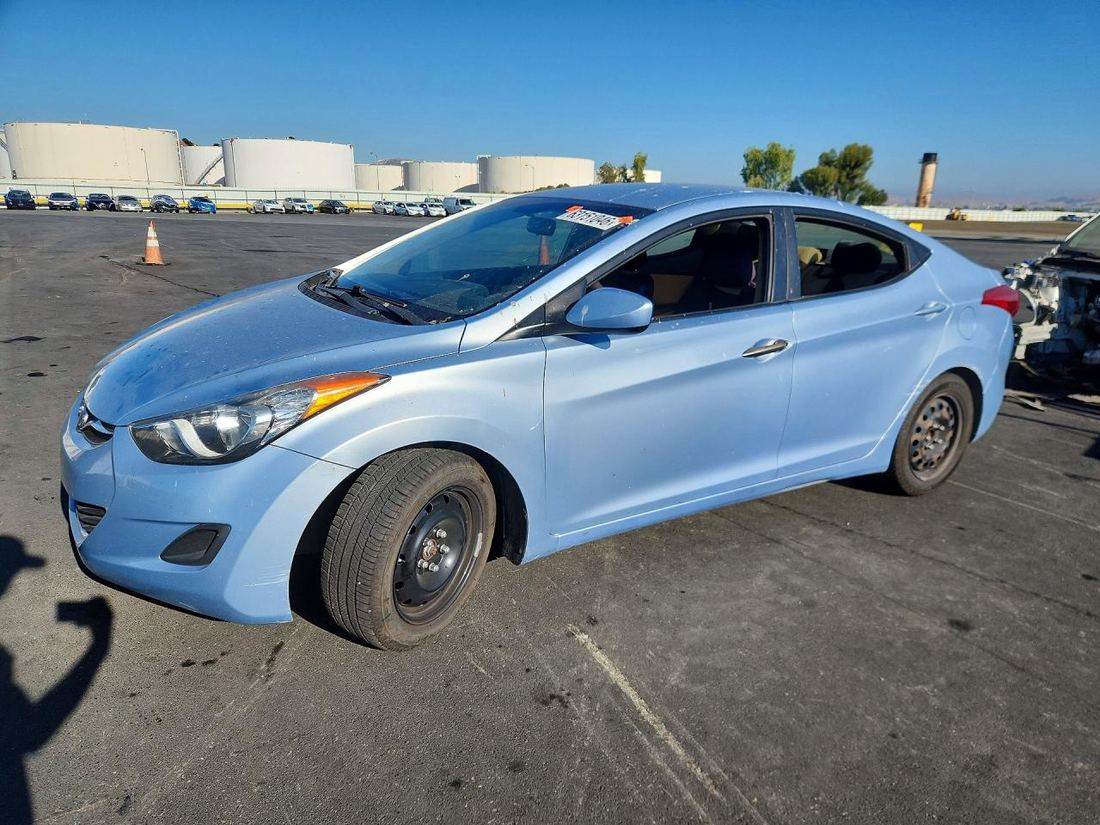 2012 HYUNDAI ELANTRA