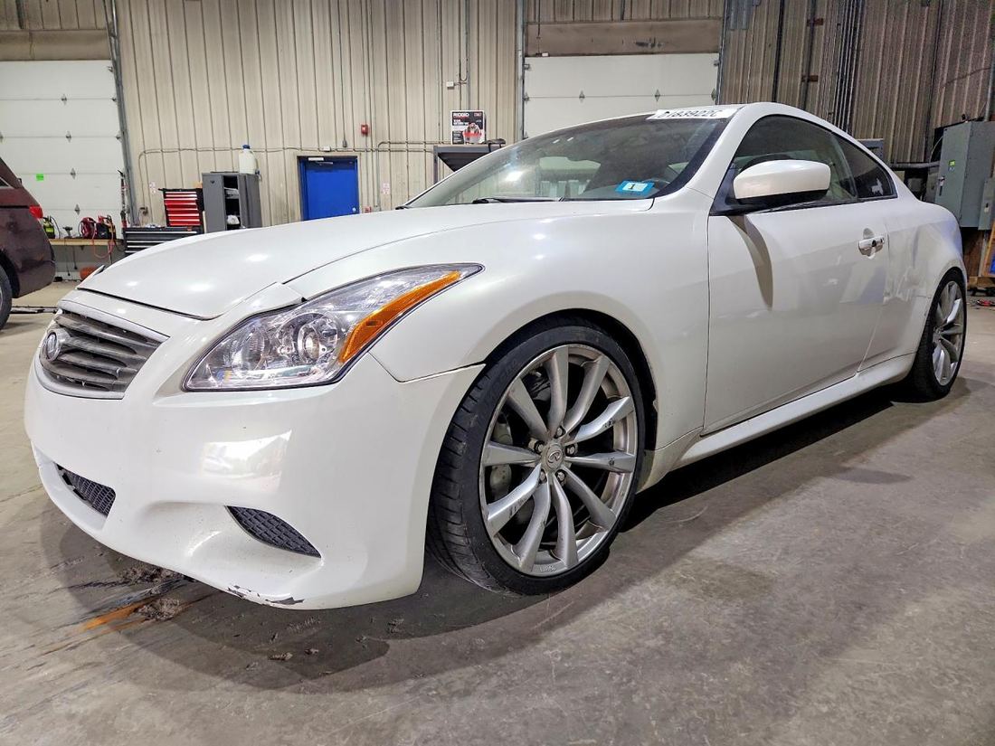 2010 INFINITI G37 COUPE