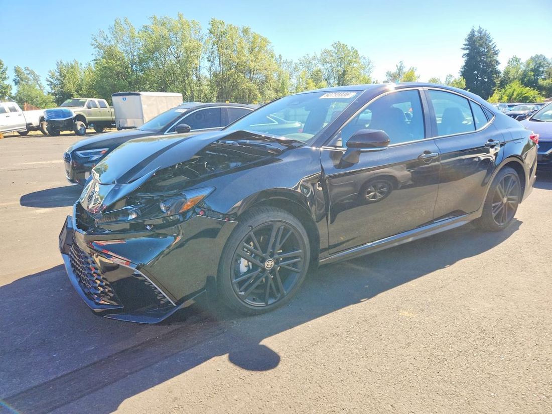 2026 TOYOTA CAMRY