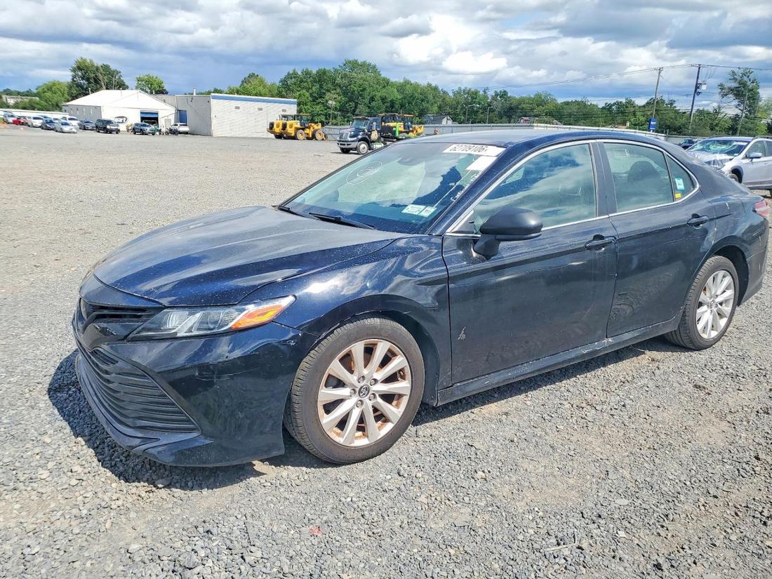 2018 TOYOTA CAMRY