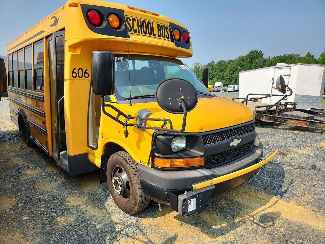 2010 CHEVROLET EXPRESS CA
