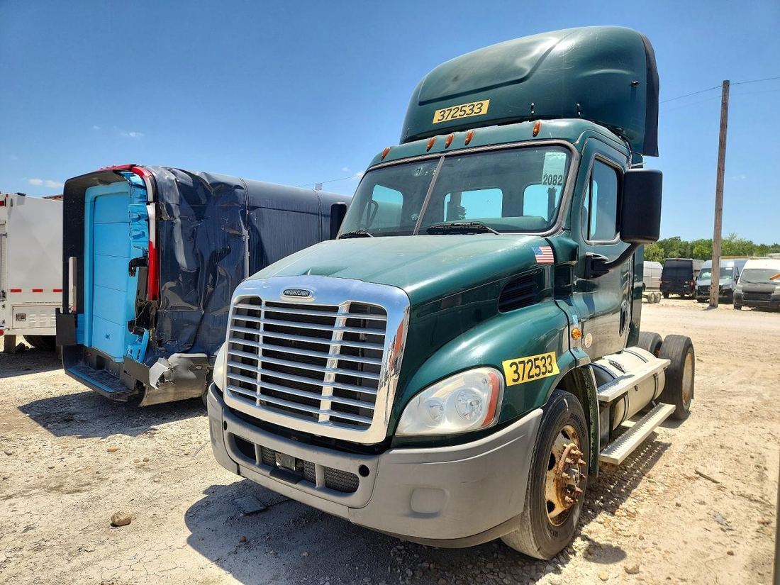 2018 FREIGHTLINER CASCADIA 113