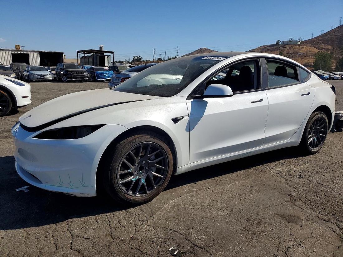 2024 TESLA MODEL 3
