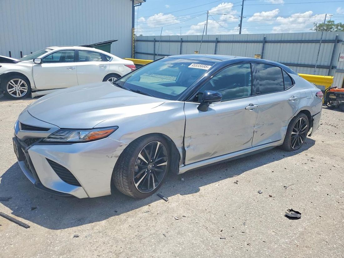 2019 TOYOTA CAMRY