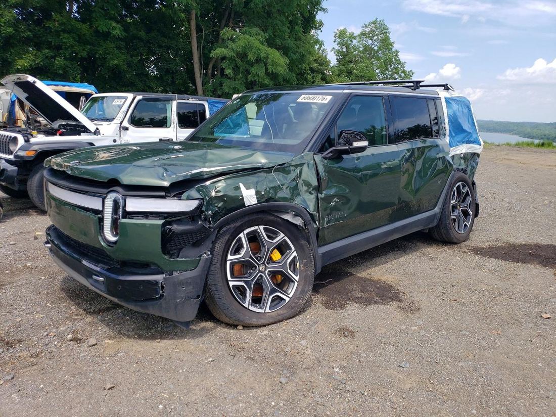 2023 RIVIAN R1S