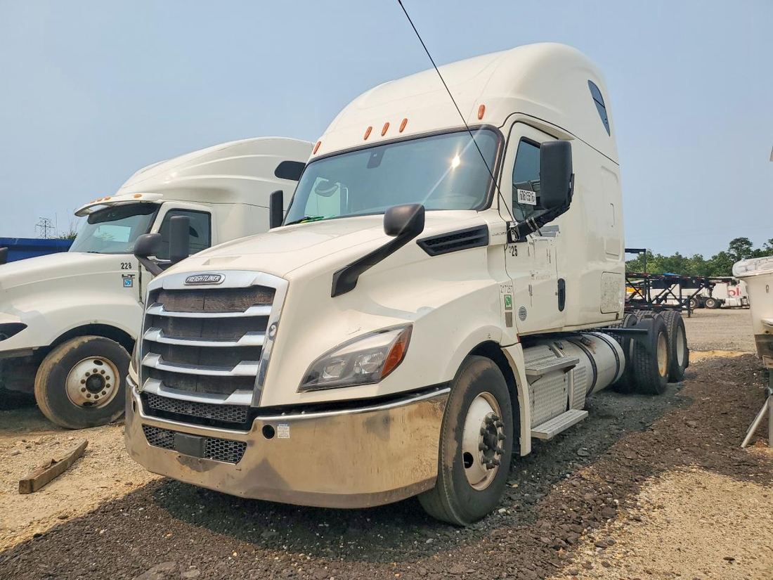 2019 FREIGHTLINER CASCADIA 126