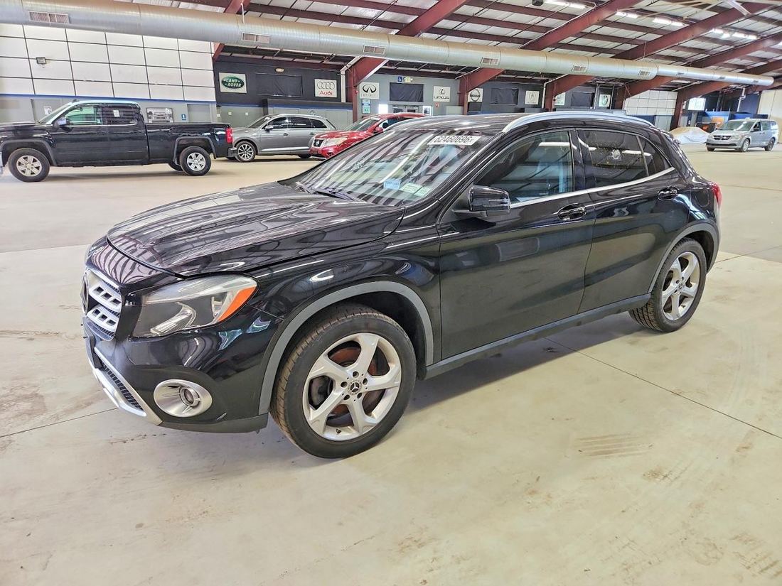 2020 MERCEDES-BENZ GLA