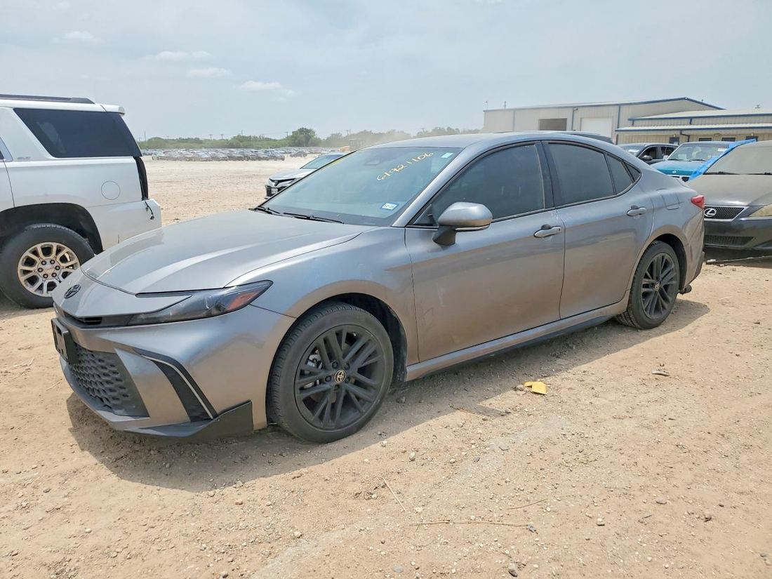 2025 TOYOTA CAMRY