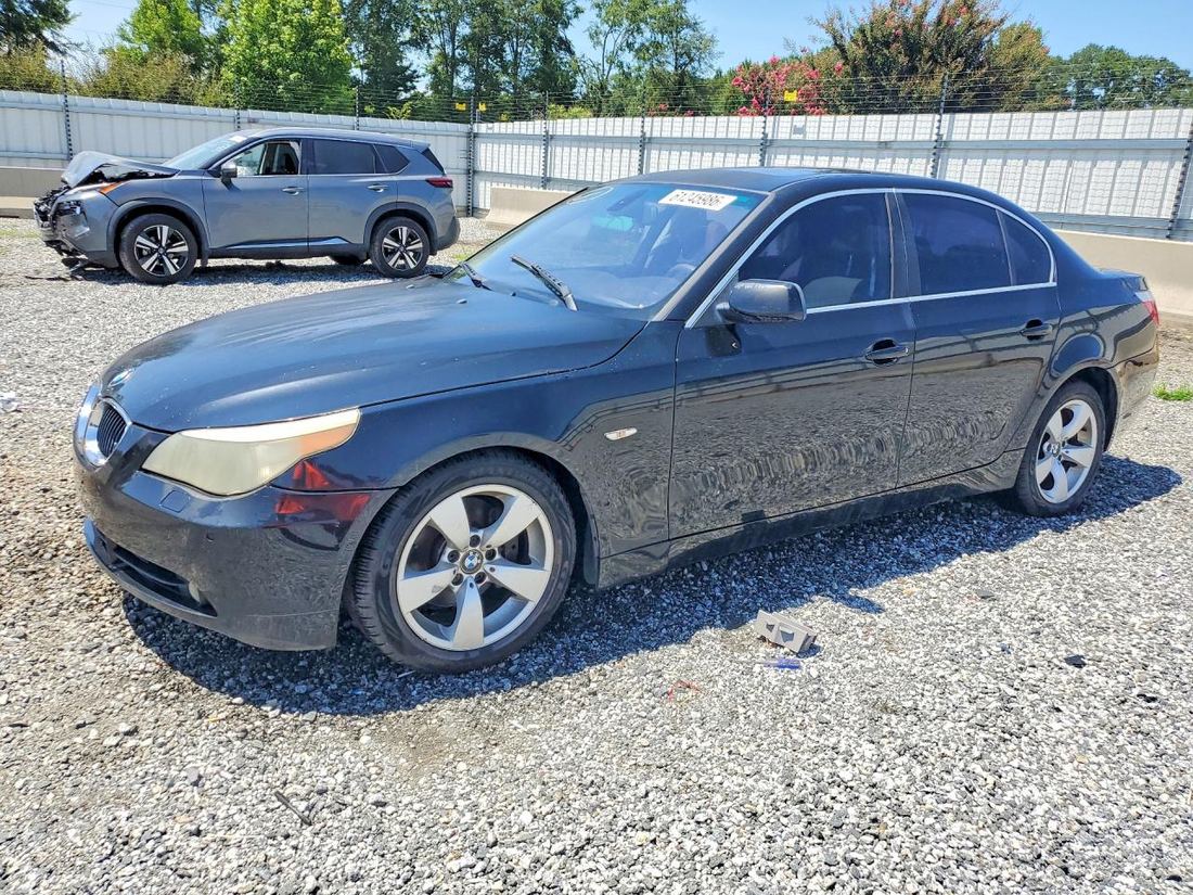 2004 BMW 530