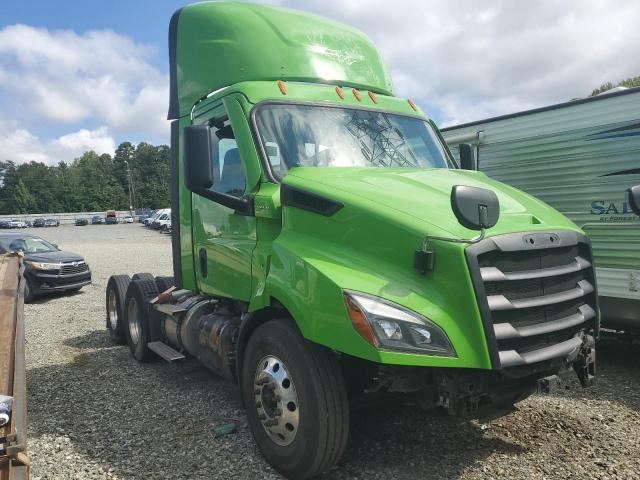 2022 FREIGHTLINER CASCADIA 1