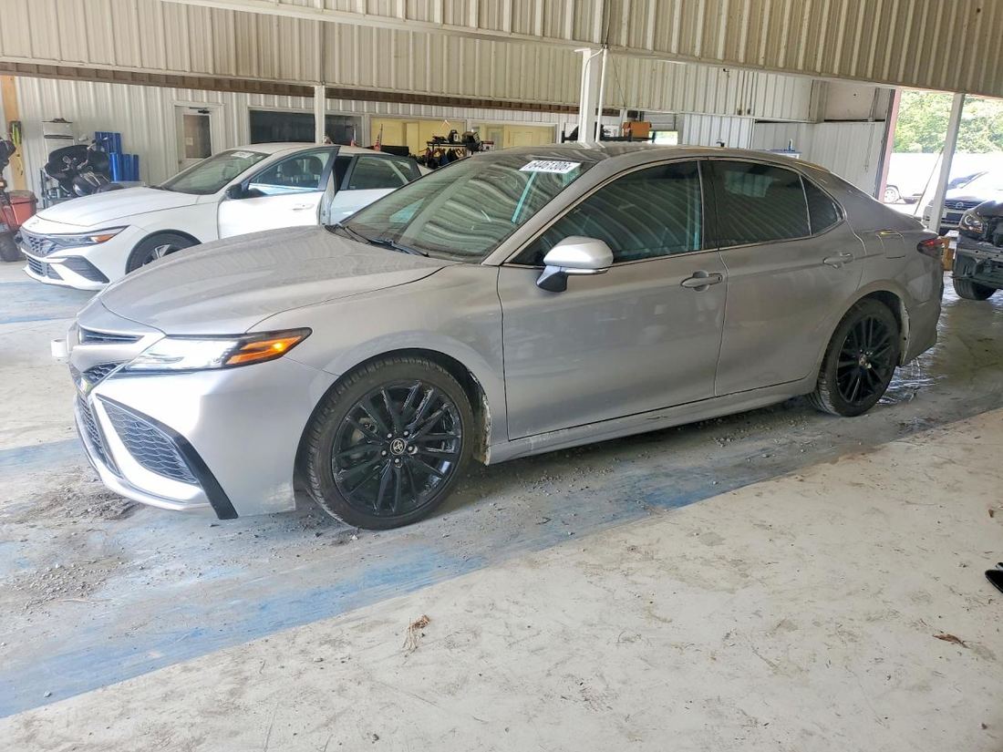 2023 TOYOTA CAMRY