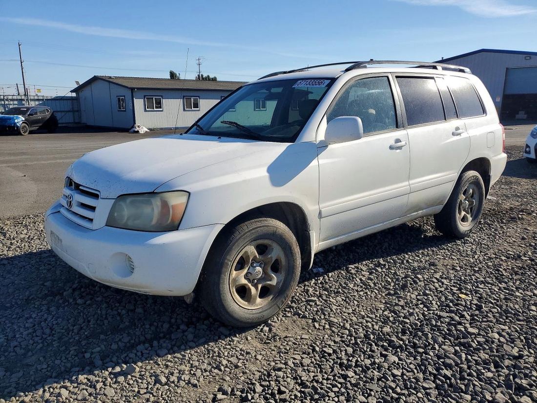 2004 TOYOTA HIGHLANDER