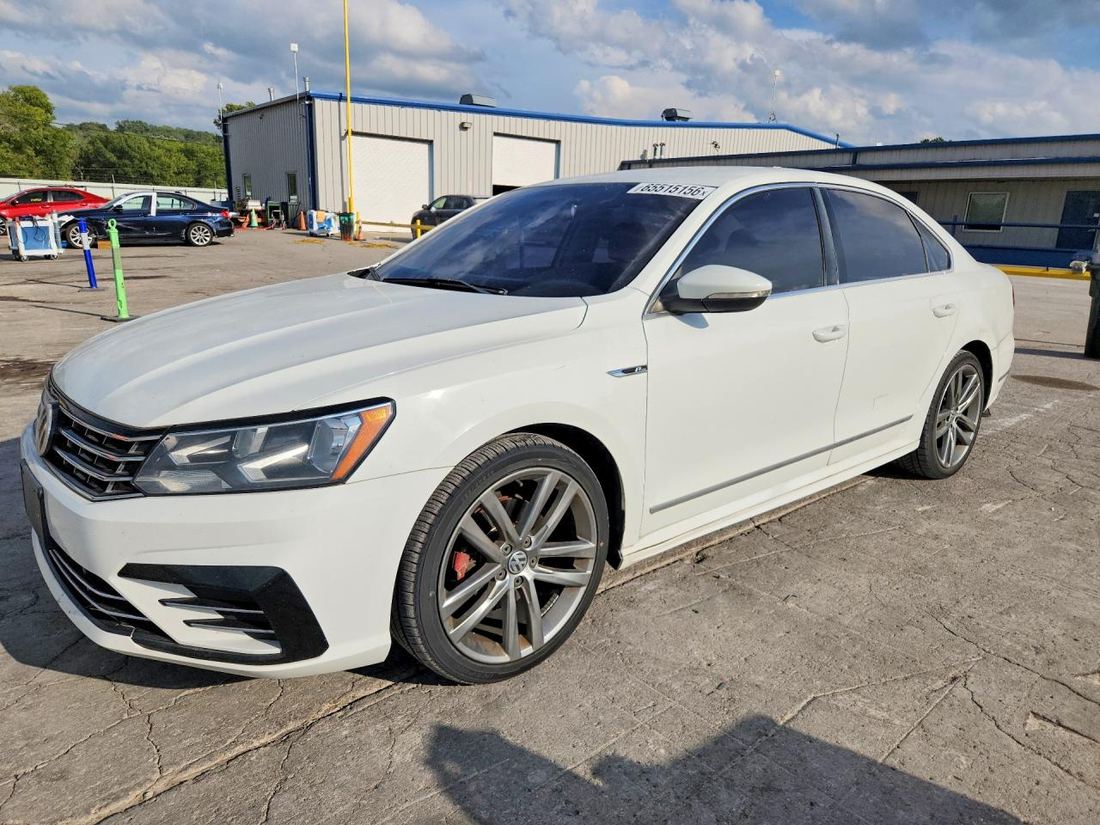 2017 VOLKSWAGEN PASSAT
