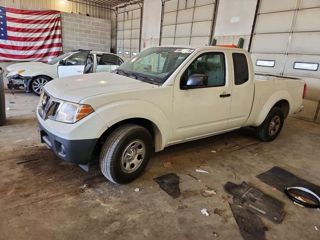 2016 NISSAN FRONTIER