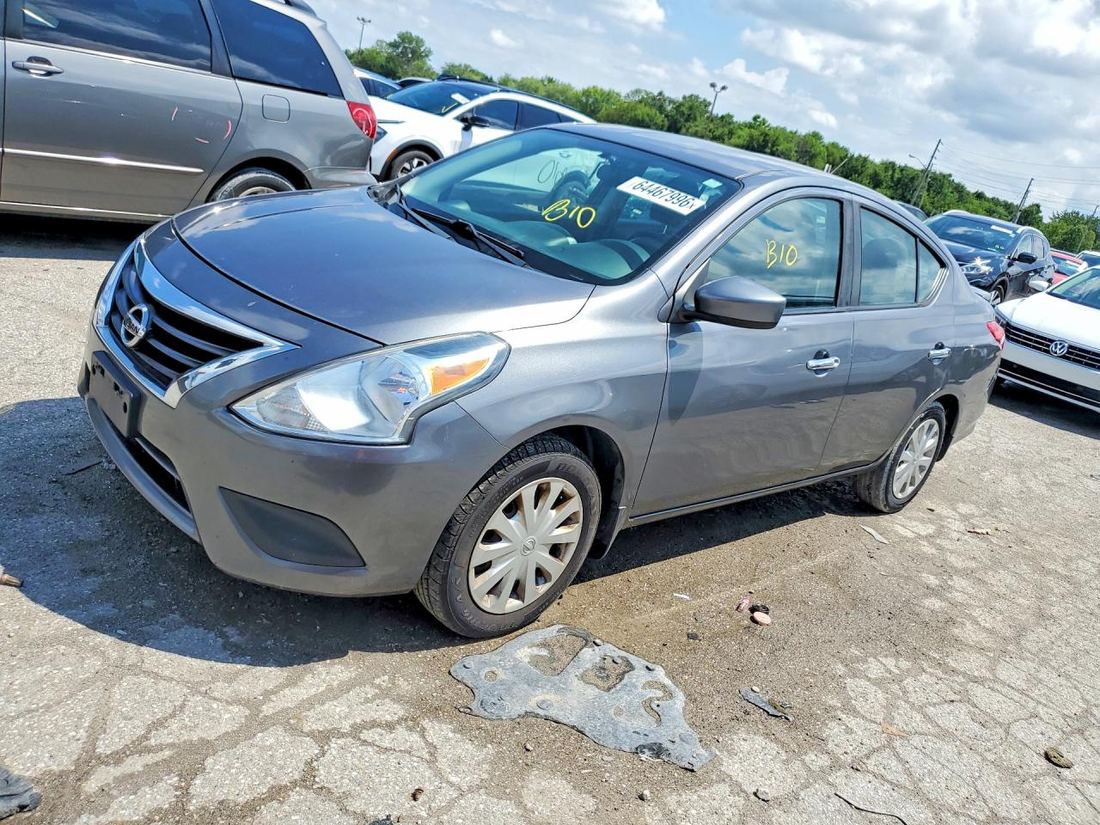 2017 NISSAN VERSA