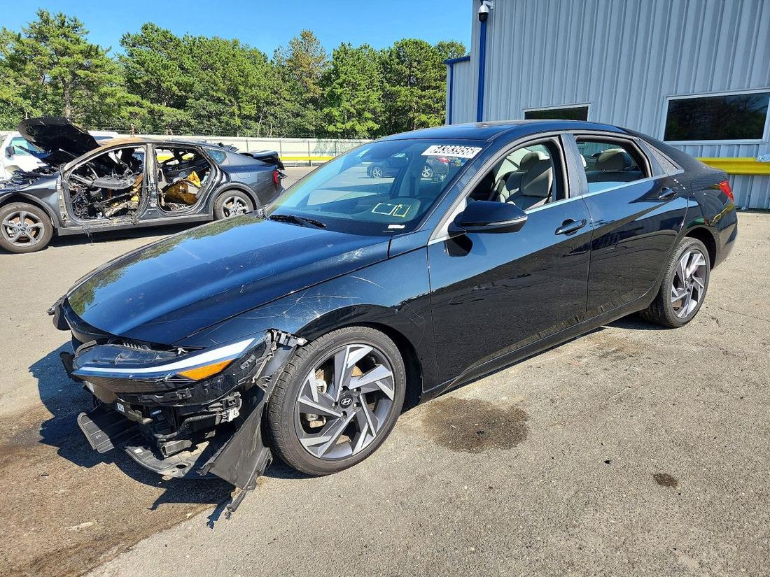 2025 HYUNDAI ELANTRA
