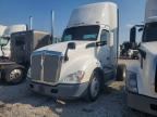 2016 KENWORTH T680