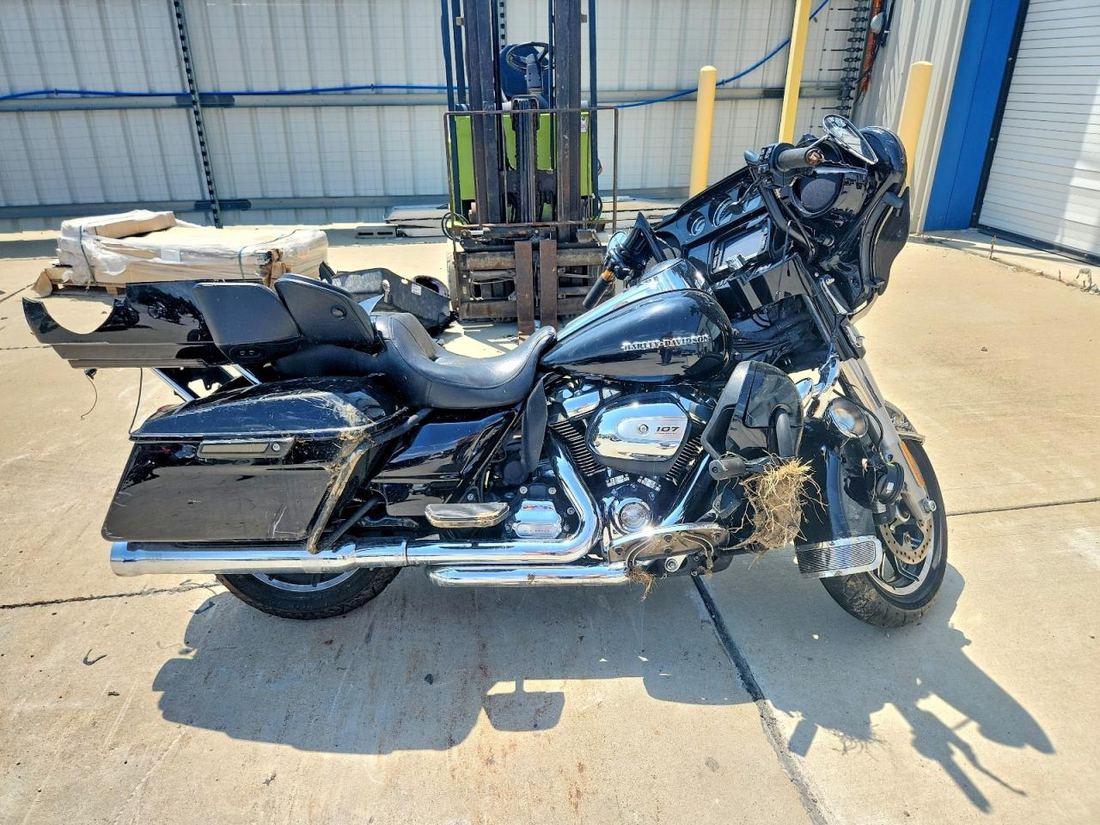 2018 HARLEY-DAVIDSON FLHTK